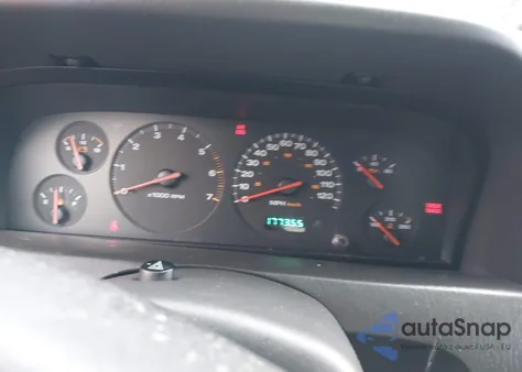 2000 Jeep Grand Cherokee Laredo from USA, damaged, VIN 1J4GW48S8YC349759